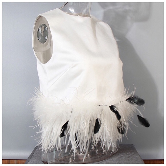 White & Black Satiny Natural Feather Top - Picture 3 of 4